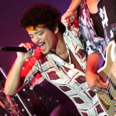 Hist Ria O Que Acontece Em Vegas Fica Em Vegas Bruno Mars Vamos