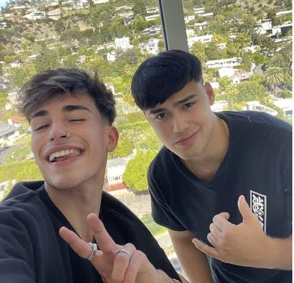 História Now United Hot Gay Sex Bailex Banheiro Público História