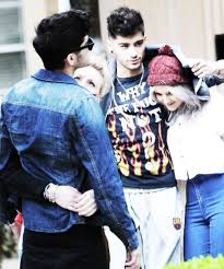 Fanfic / Fanfiction Zerrie - The Real Story