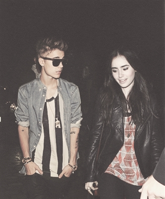 Fanfic / Fanfiction Can the world go round! -Justin Bieber