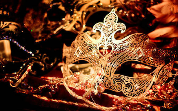 Fanfic / Fanfiction Masquerade - Baile de Mascaras