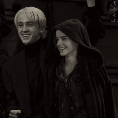 Fanfic / Fanfiction Dramione.