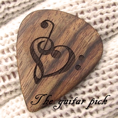 Fanfic / Fanfiction The Guitar Pick - English Version