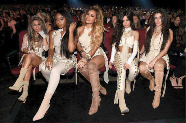 Fanfic / Fanfiction Fifth harmony