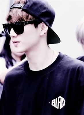 Fanfic / Fanfiction Love Me Right - Mark Tuan (Got7) - HIATUS