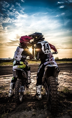 Fanfic / Fanfiction Love Story - Why we love motocross