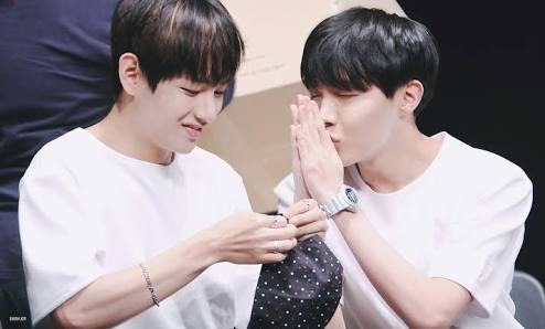 Fanfic / Fanfiction VHOPE