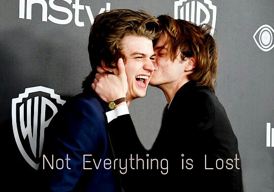 Fanfic / Fanfiction Not Everything Is lost