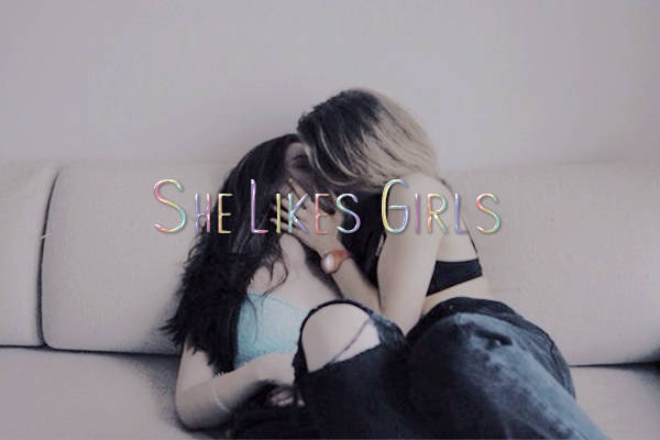 Fanfic / Fanfiction She Likes Girls