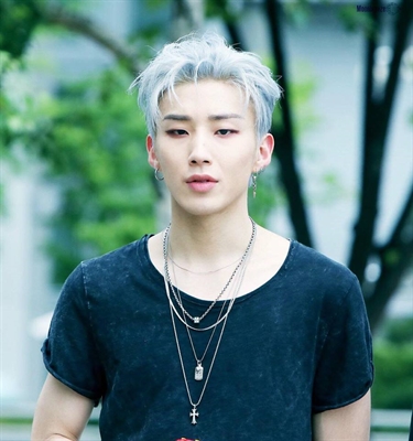 Fanfic / Fanfiction Acting Weird - Imagine Jongup (B.A.P)