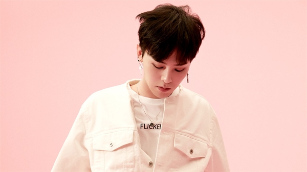 Fanfic / Fanfiction Koi No Yokan (Jiyong)