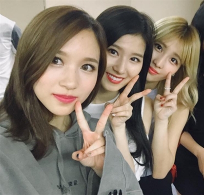 Fanfic / Fanfiction Verdade ou desafio(one shot) imagine Twice