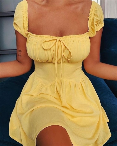 Fanfic / Fanfiction Yellow Dress