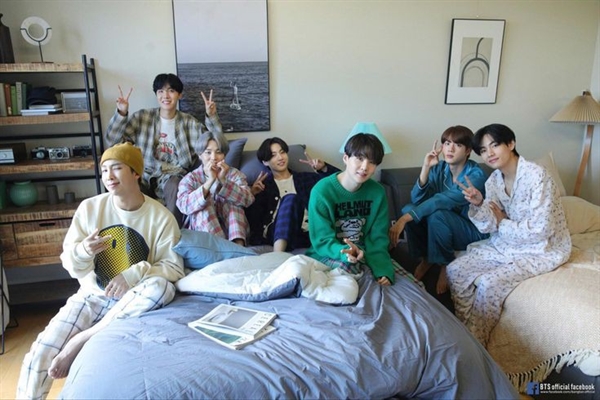 Fanfic / Fanfiction Morando com BTS parte 1