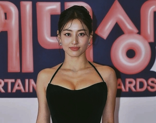 Fanfic / Fanfiction The sexy director (JIHYO-YOU)