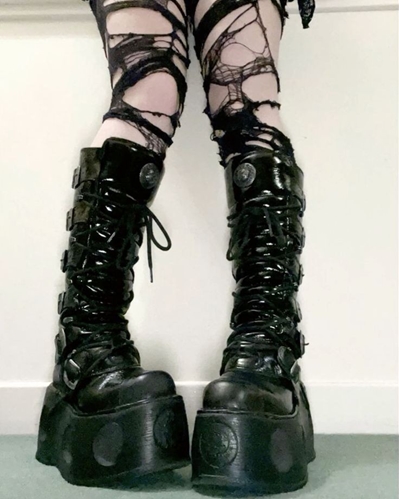 Fanfic / Fanfiction Garoto das botas (Binsung)