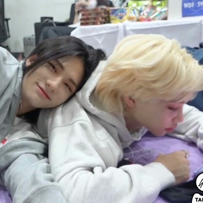 Fanfic / Fanfiction Save Me -Hyunlix-