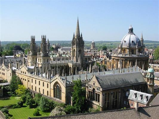 Fanfic / Fanfiction Os Opostos se Atraem - Oxford University