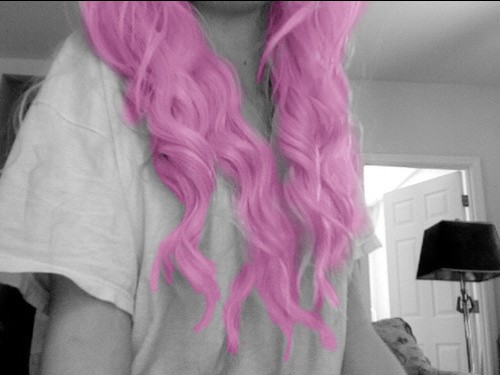 Fanfic / Fanfiction A garota de cabelo rosa :P - Um novo começo
