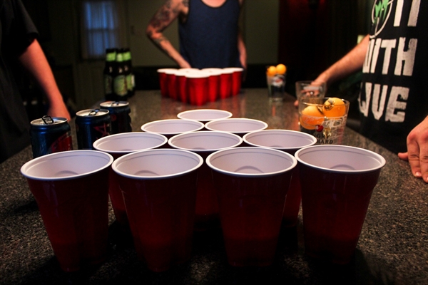 Fanfic / Fanfiction Alpha Red - Beer Pong