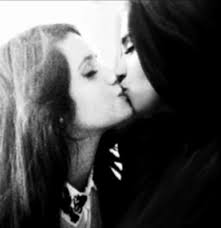 Fanfic / Fanfiction I'm Perfect - Camren - Dinner with me ?