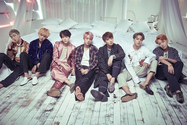 Fanfic / Fanfiction ____ e Bangtan (interativa) - Não é um capítulo.