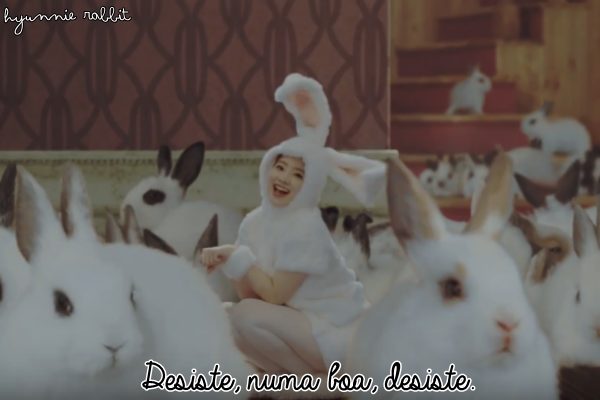 Fanfic / Fanfiction A Pequena Sereia - Hyunnie Rabbit - O Coelho
