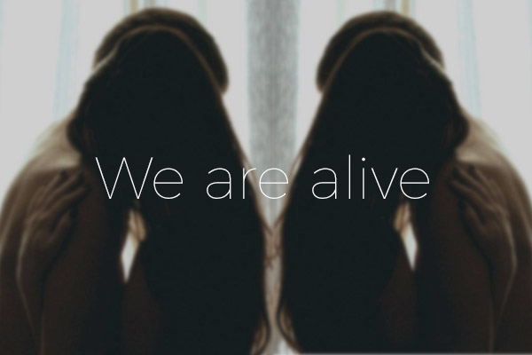 Fanfic / Fanfiction Breathe Me - We are alive
