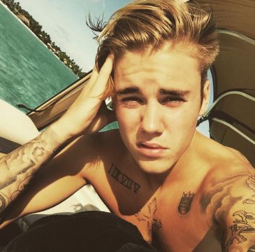 Fanfic / Fanfiction Mensagens - Justin Bieber - 3 Mensagens