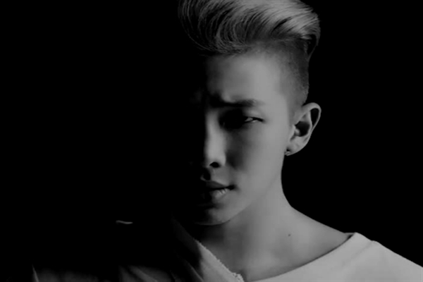 Fanfic / Fanfiction Tudo por você.(Namjoon) - Voltando ao passado.