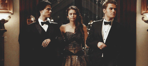 Fanfic / Fanfiction Delena - Holding On And Lettin Go - The Mikaelson's Ball!