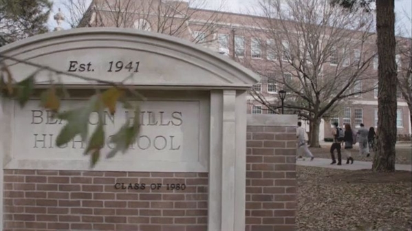 Fanfic / Fanfiction Horror Story in Beacon Hills - This is a school?