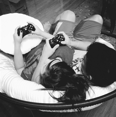Fanfic / Fanfiction Love Story - Chapter VI - Videogame