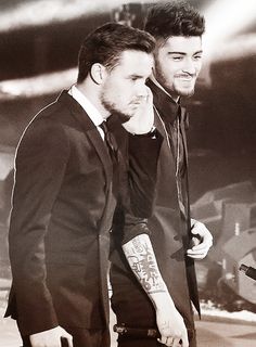 Fanfic / Fanfiction Crazy In Love-Ziam - Wake up