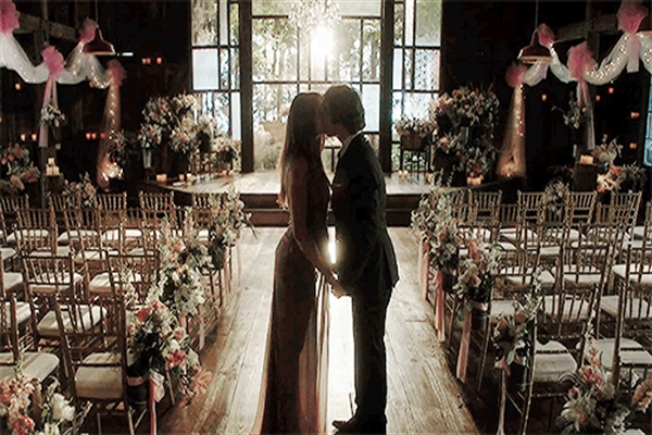 Fanfic / Fanfiction Delena - Holding On And Lettin Go - Everything is love!