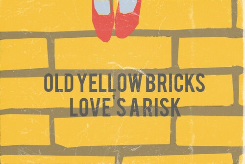 Fanfic / Fanfiction XO's - Old Yellow Bricks