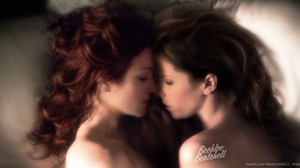 Fanfic / Fanfiction Bechloe - Entre amores e amizades - The First Time