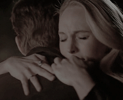 Fanfic / Fanfiction How to Save a Life - Klaroline - I'm Right Here For You