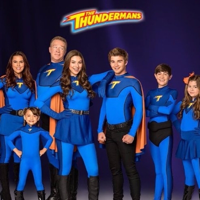 Primeiro trailer de 'The Thundermans Return' mostra a família de  super-heróis pronta para lutar