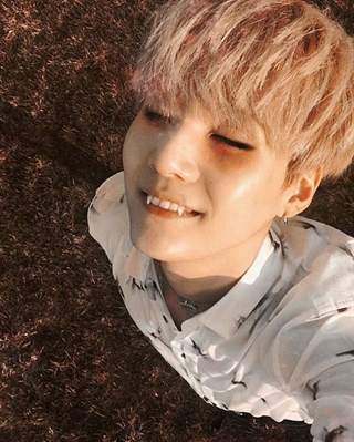 Fanfic / Fanfiction Adotada por um Vampiro - Suga você está diferente