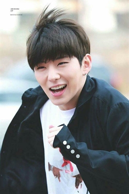 Fanfic / Fanfiction O sorriso de Kihyun 2 -Alguem Segure a Jaemim! - Corre Lay!