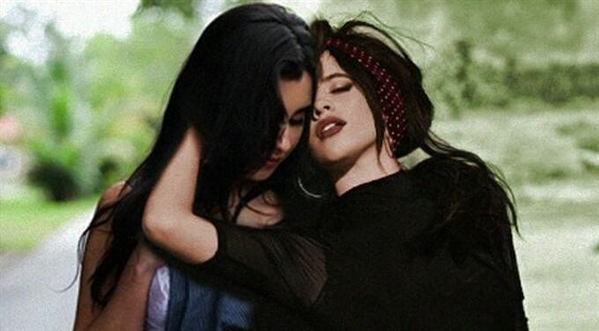 Fanfic / Fanfiction A Complicated Love - Camren G!p - I will help