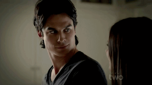 Fanfic / Fanfiction Eu odeio ama você "Elena e Damon" - Às vezes ele fala umas coisas que... Acabam comigo!