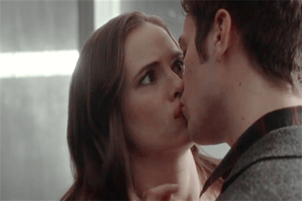 Fanfic / Fanfiction The Other Side (Snowbarry) - Relationship.