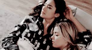 Fanfic / Fanfiction The Secret (Emison) - Time to go to sleep..