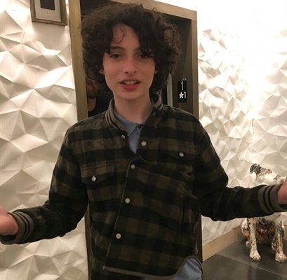 Fanfic / Fanfiction The arrival of a love - Finn Wolfhard - Girl of pretty smile
