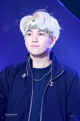 Fanfic / Fanfiction Blue, the hottest color - Imagine HOT Min Yoongi - (EM REVISÃO) - BTS - 25- you pretend everything