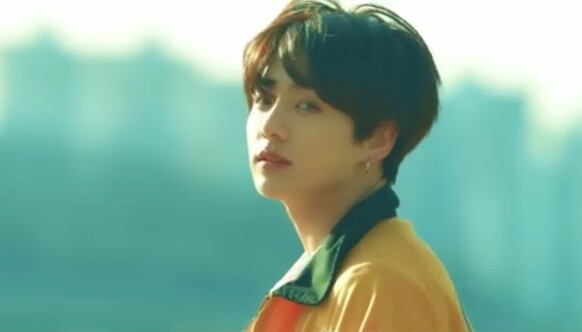 Fanfic / Fanfiction Long Fic Jungkook - Paper Hearts - Fio solto?