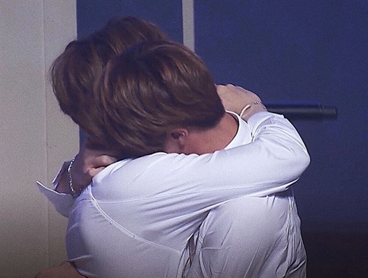 Fanfic / Fanfiction Please, Don't cry for him - YoonJin - He don't deserve your tears