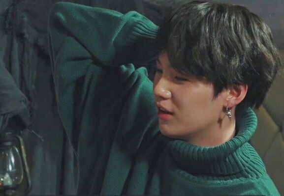 Fanfic / Fanfiction Por um acaso.- Min Yoongi. - Sra. Yang.